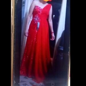 NWT MAYQUEEN COUTURE ROYAL QUEEN COLLECTION DRESS SIZE 8 RED COLOR